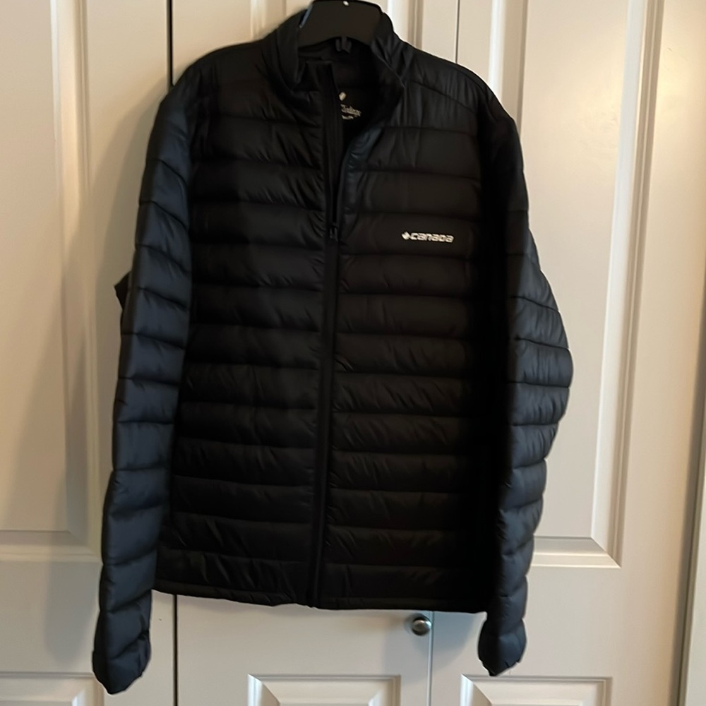 Black packable, Canada logo men’s jacket